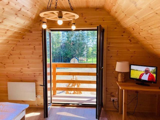 Kalinowy Sad Domki Z Jacuzzi I Sauna Mikołajki Luaran gambar