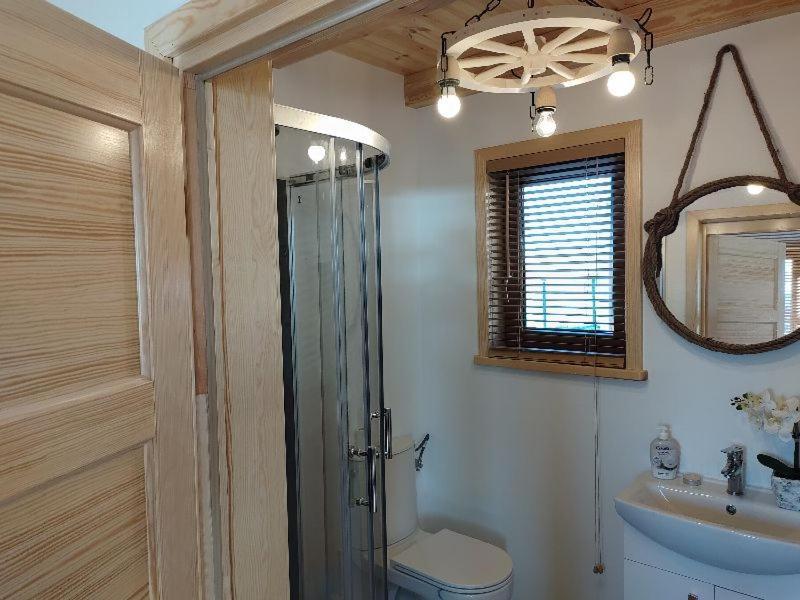 Kalinowy Sad Domki Z Jacuzzi I Sauna Mikołajki Luaran gambar