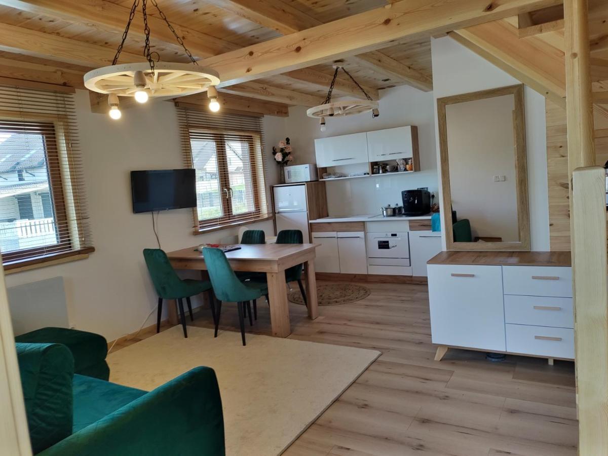 Kalinowy Sad Domki Z Jacuzzi I Sauna Mikołajki Luaran gambar