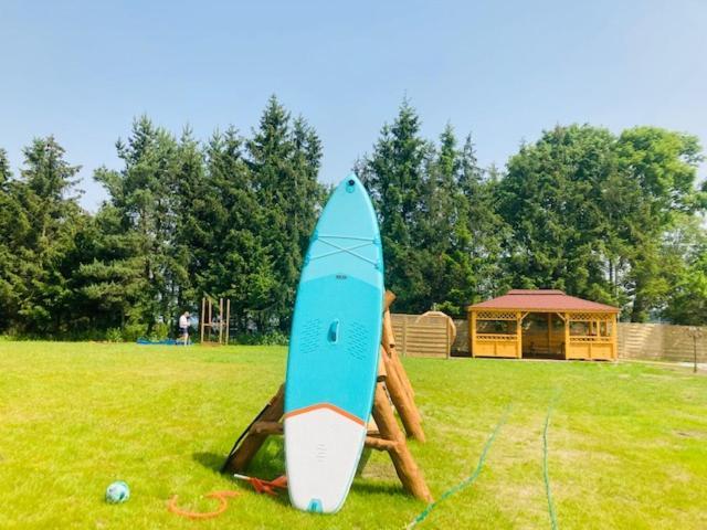 Kalinowy Sad Domki Z Jacuzzi I Sauna Mikołajki Luaran gambar